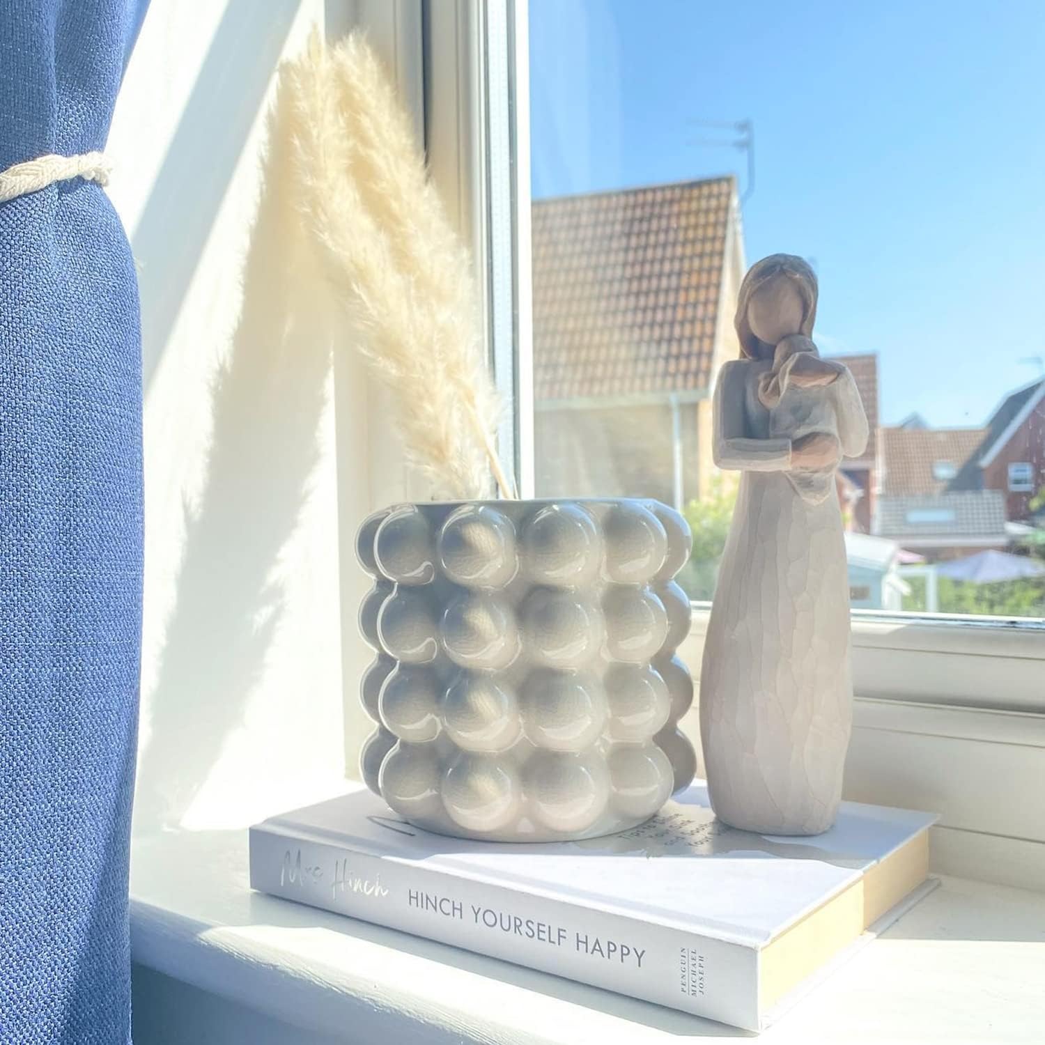 Beige Bubble Ceramic Vase: image 7