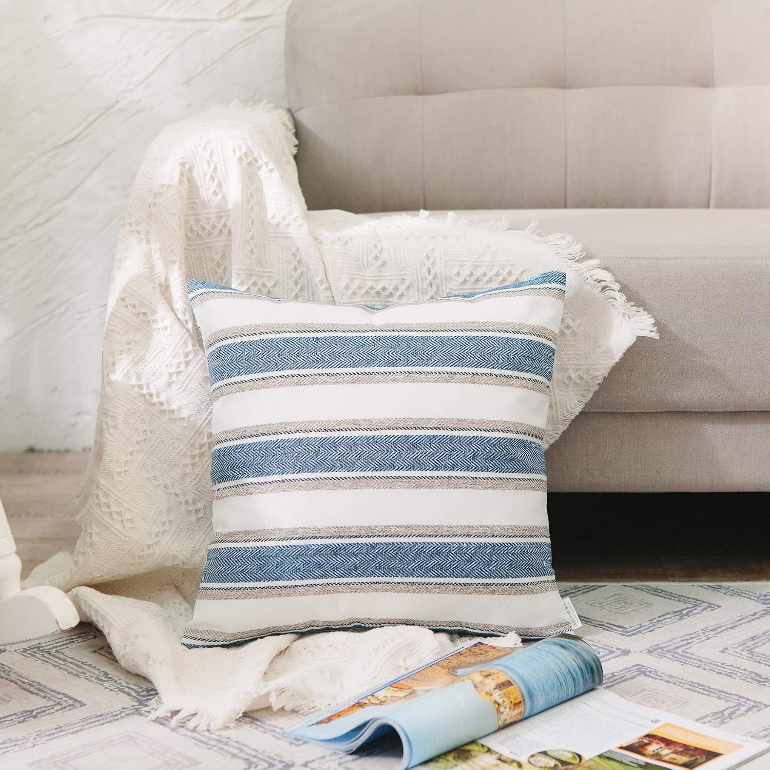 Striped Linen Look Cushion Covers (Pair, Faux Linen Polyester): image 2