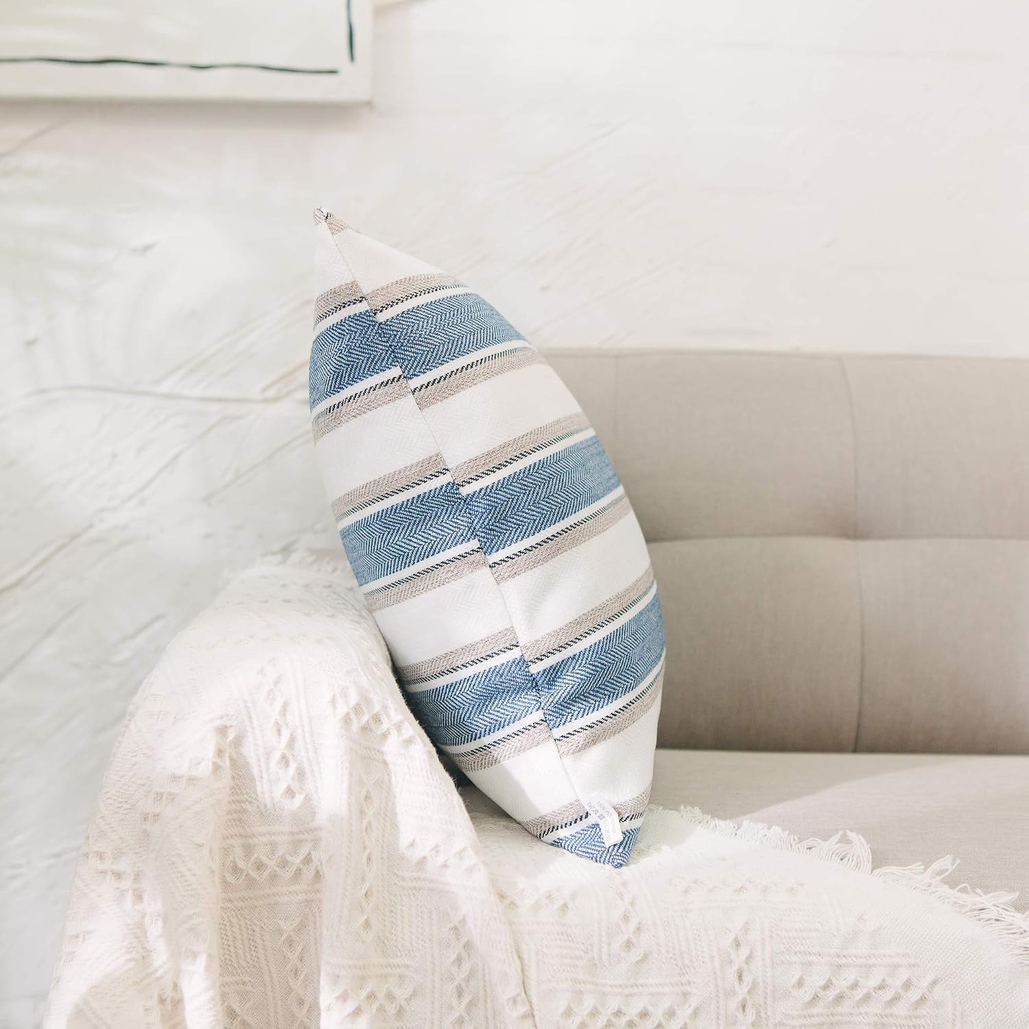 Striped Linen Look Cushion Covers (Pair, Faux Linen Polyester): image 4